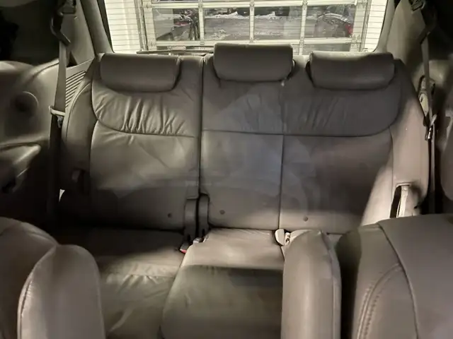 2007 Toyota Sienna XLE LTD AWD in Cars & Trucks in City of Montréal - Image 10