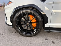 The 2019 Lamborghini Urus is a high-performance “Super SUV” featuring a 4.0L twin-turbo V8 engine pr... (image 5)
