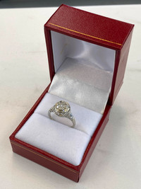 Vintage 18K Gold & Mine Cut Diamond Ring - 0.33TCW