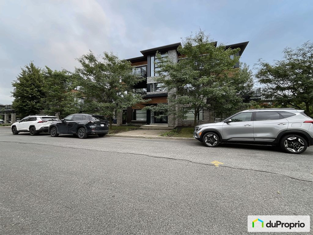 $449,999 - Condominium for sale in Longueuil (Vieux-Longueuil) — photo 2
