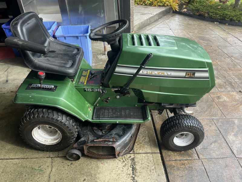 MTD Lawn tractor riding mower Lawnmowers & Leaf Blowers Hamilton