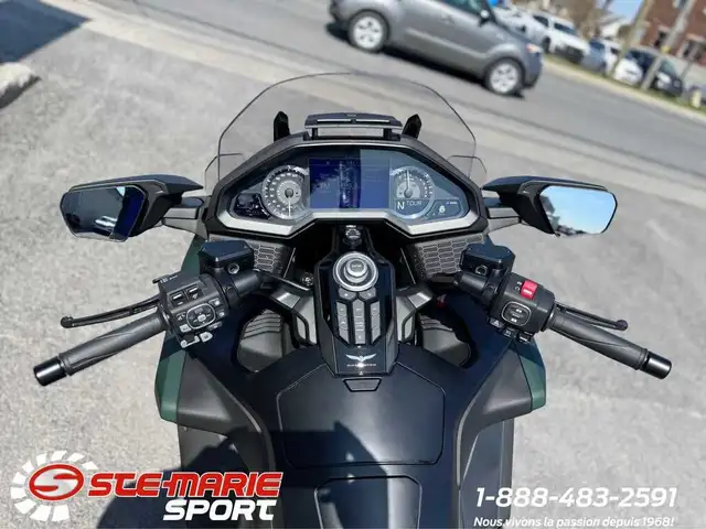 2024 Honda GL1800 Goldwing BAGGER MANUELLE in Sport Touring in Longueuil / South Shore - Image 8
