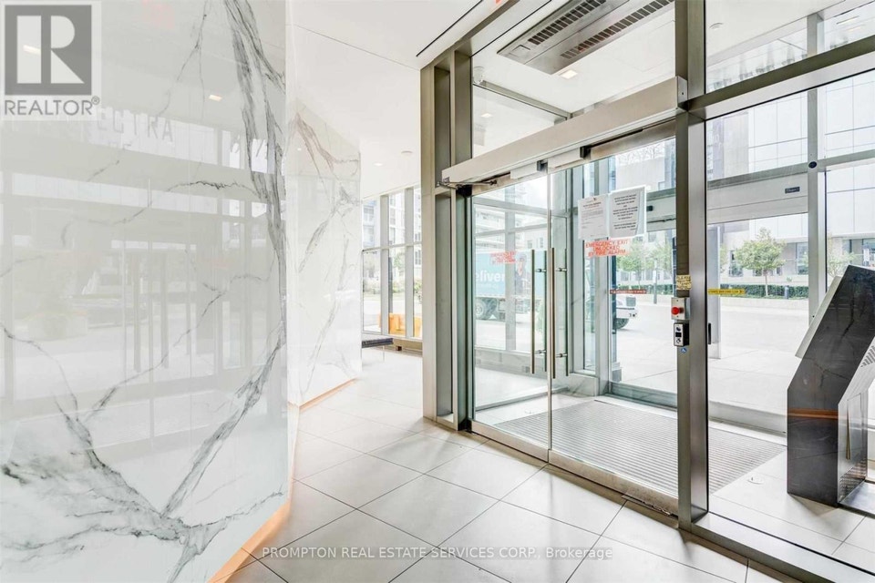 2703 - 85 QUEENS WHARF ROAD Toronto (Waterfront Communities), On 3