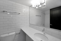 In the West End! If you're looking for Yaletown fit and finish with a West End English Bay view, the... (image 8)