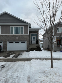 119 Dr. Richard James Cres -3 bedroom with A/C- Available June 1