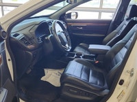 Dilawri Mitsubishi Odometer is 13801 kilometers below market average! Recent Arrival! 2020 Honda CR-... (image 6)
