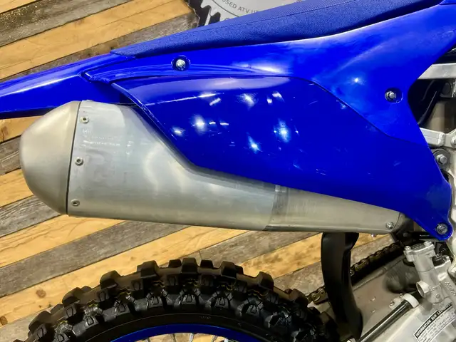 2025 Yamaha YZ 450F EFI + ONLY 21 HR + 4 STROKES + MX-ENDURO-MOT in Dirt Bikes & Motocross in Ottawa - Image 17