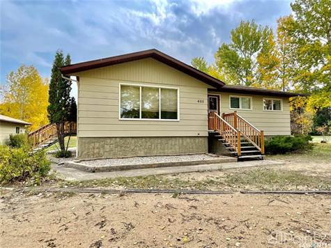 405 Alfred STREET in Houses for Sale in Nipawin - Image 2