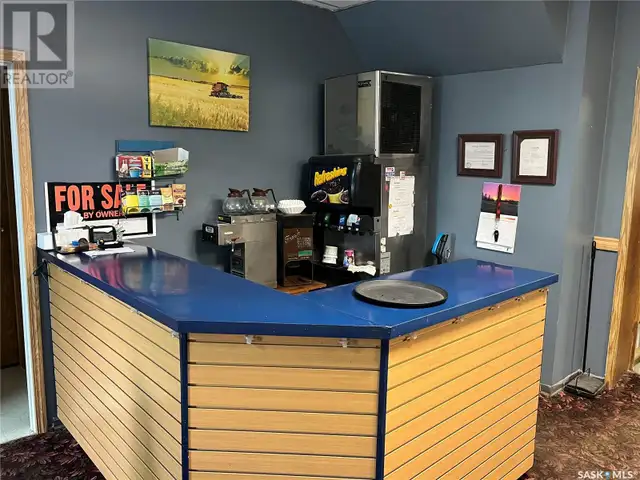 108 1st AVENUE W Lintlaw, Saskatchewan in Commercial & Office Space for Sale in Saskatoon - Image 4