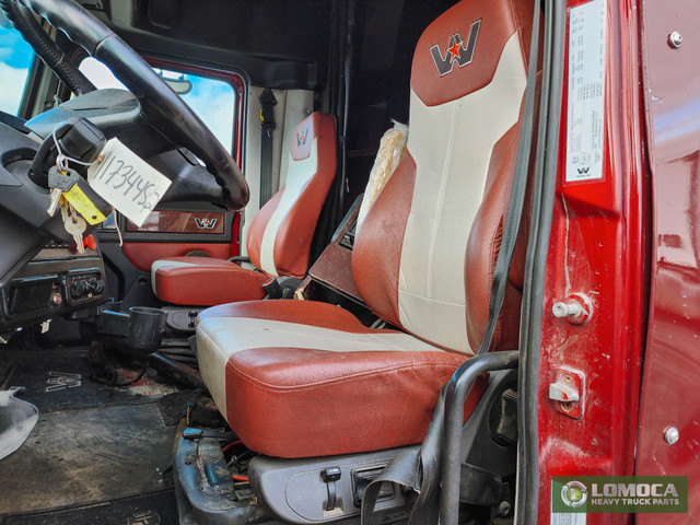 2019 Western Star 5700 Seat - Stock #: WS-0802-27 in Heavy Equipment Parts & Accessories in Hamilton
