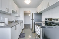 1 Month Free Rent No Last Month's Rent Deposit Free Parking - 3 Months Visit our Website: https://ww... (image 8)