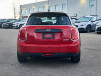 Come see this capable 2019 MINI 5 Door Cooper | Sunroof | Backup Cam | Adaptive Cruise | Heated Seat... (image 3)