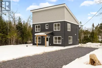 Discover the effortless flow of this newly constructed, custom 2-storey home at 125 Burkes Rd. Desig...