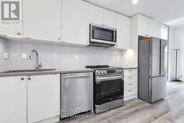 705 - 621 SHEPPARD AVENUE E Toronto (Bayview Village), Ontario62866662863491123
