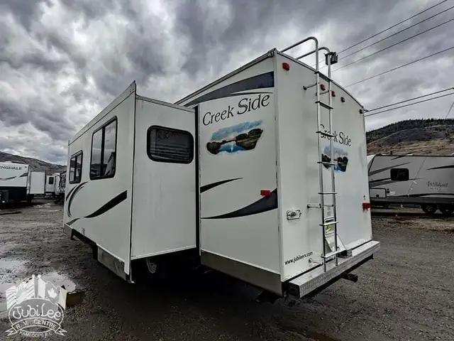 2011 ,Creeside,Outdoors RV 26BKS in Travel Trailers & Campers in Kamloops - Image 4