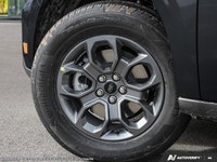 2.5L I-4 Hybrid Engine for efficiency - All-Wheel Drive for Canadian conditions - Advanced safety wi... (image 8)