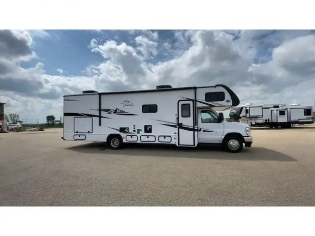 2026 EAST TO WEST Entrada 2950OK in RVs & Motorhomes in Edmonton - Image 4