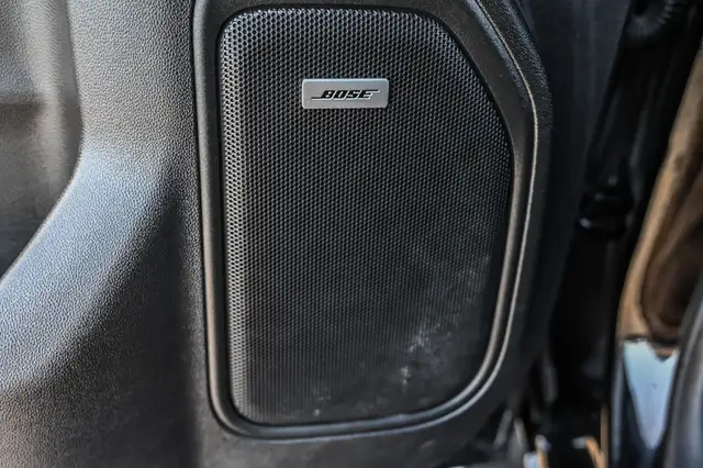 2020 GMC Sierra 2500HD AT4 AWD * Crew Cab * 6.6L V8 Duramax Dies in Cars & Trucks in City of Montréal - Image 22