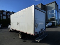 Automatique à 6 vitesses - RWD, 119,000 km (certifié), Édition "E-450 176", 2 passagers, Air climati... (image 1)