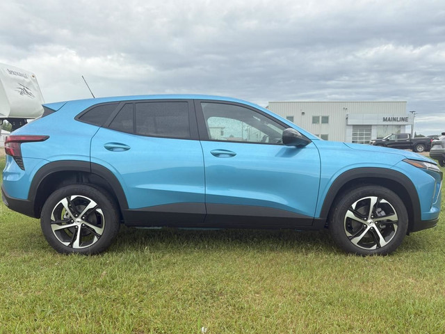 2025 Chevrolet Trax FWD 1RS in Cars & Trucks in Brandon - Image 2