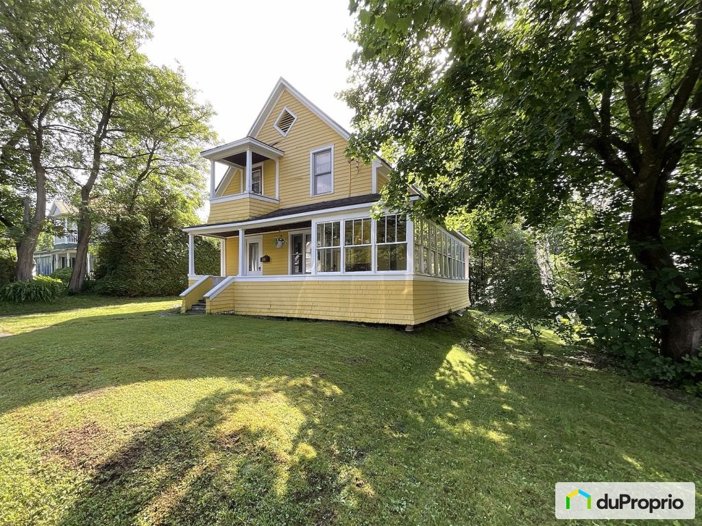 $419,000 - 2 Storey for sale in Magog — photo 1