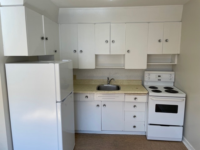 533 Sherbrook - 1 BR - Available NOW! 3