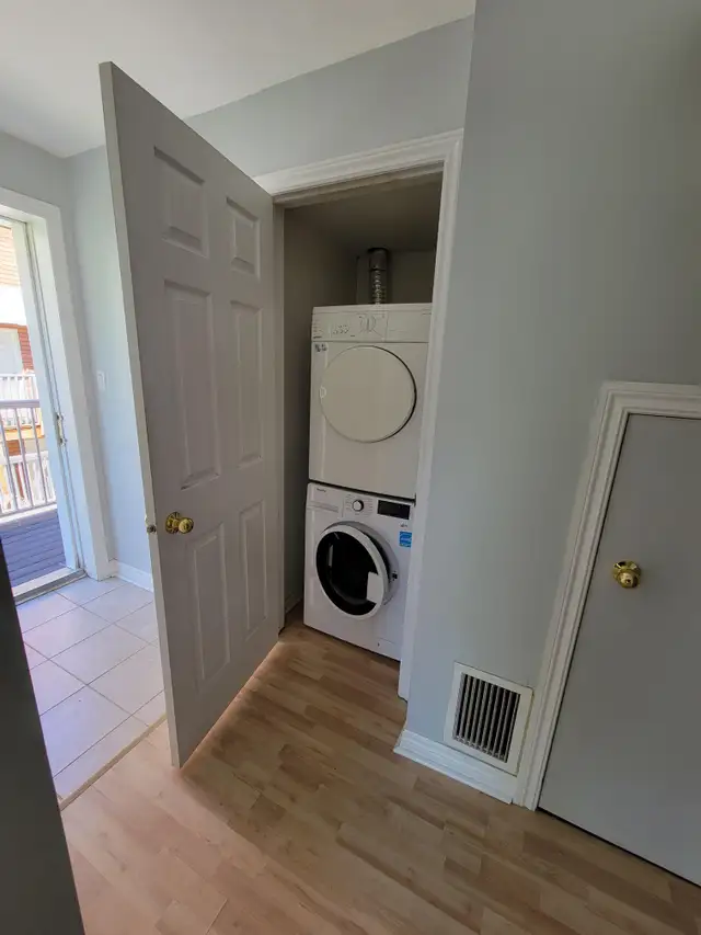 Get your own 4 walls at Essa Gardens! in Long Term Rentals in Barrie - Image 6
