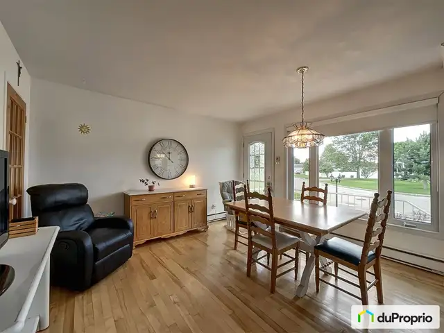 $595,000 - Intergenerational for sale in St-Honore-De-Chicoutimi in Houses for Sale in Saguenay - Image 5