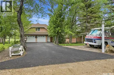 Are you looking for one of the nicest cabins at Thomson Lake on one of the best lots? This stunning...