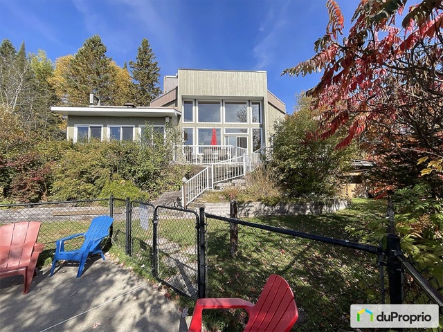$1,195,000 - 3 Storey for sale in St-Damien — photo 1