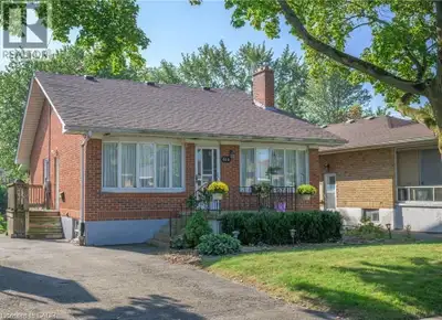 Situated in Bellwood Park, a mature neighborhood with beautiful trees on the edge of London's downto...