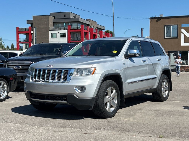 2012 Jeep Grand Cherokee Overland in Cars & Trucks in Calgary