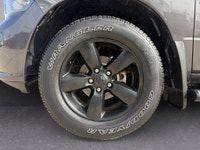 CLEAN CARFAX. BUILT TO HANDLE ANYTHING Get the job done with confidence in this powerful and dependa... (image 9)