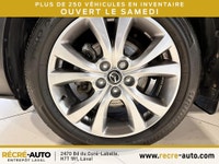 AUCUN ACCIDENT AWD APPLE CARPLAY ANDROID AUTO ACCÈS ET DÉMARRAGE ASSISTANCE DE VOIE SANS CLÉ COMMAND... (image 9)