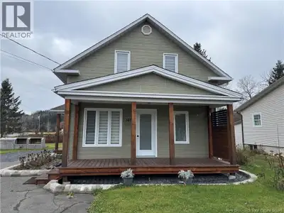 Perfect Family Rental in Saint-Jacques, Edmundston! Welcome home to 140 Isidore Boucher Blvd, a prim...