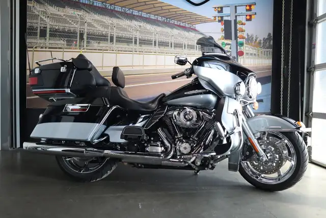 2012 Harley-Davidson Touring FLHTK - Electra Glide Ultra Limited in Sport Touring in Strathcona County - Image 5