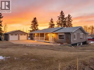 Acreage Living Minutes from Red Deer "The Perfect Family Homestead"Welcome to this beautifully maint...