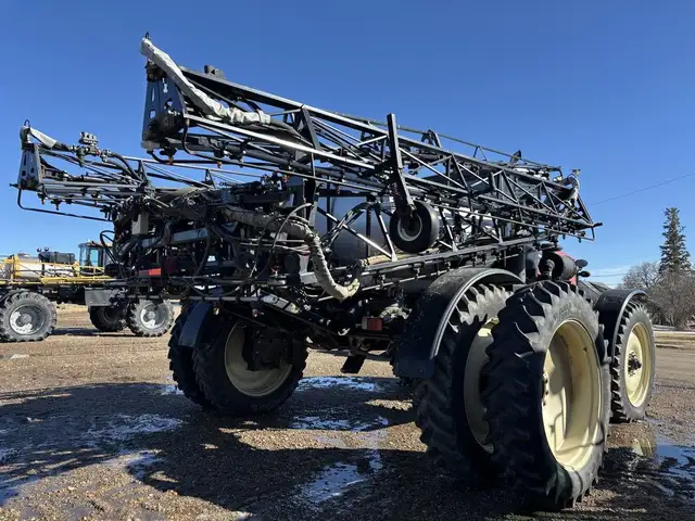 2012 Versatile SX 275 in Farming Equipment in Swift Current - Image 5