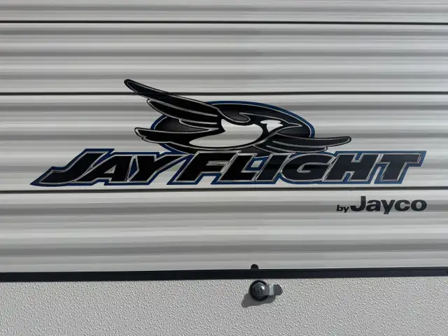 2023 Jayco Jay flight 294QBS in Travel Trailers & Campers in St. Albert - Image 3