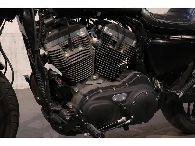 2018 Harley-Davidson SPORTSTER 1200 ROADSTER XL1200CX in Street, Cruisers & Choppers in Ottawa - Image 11