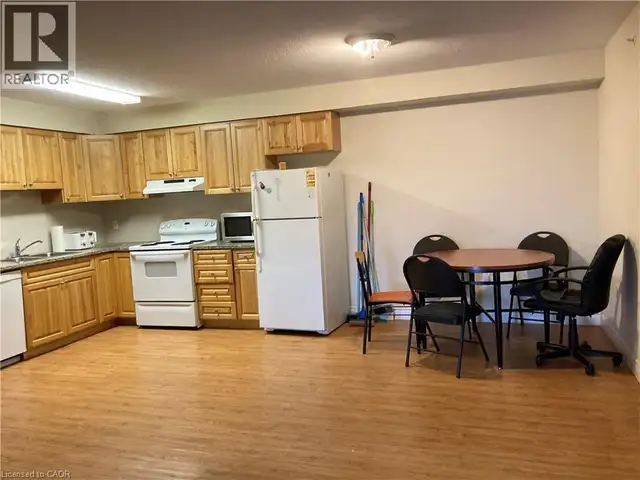 392 ALBERT Street Unit# 302 Waterloo, Ontario in Long Term Rentals in Kitchener / Waterloo - Image 9