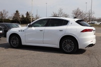 ACCIDENT FREE CLEAN CARFAX Discover the 2023 Maserati GRECALE GT AWD—a masterpiece of opulence and p... (image 4)