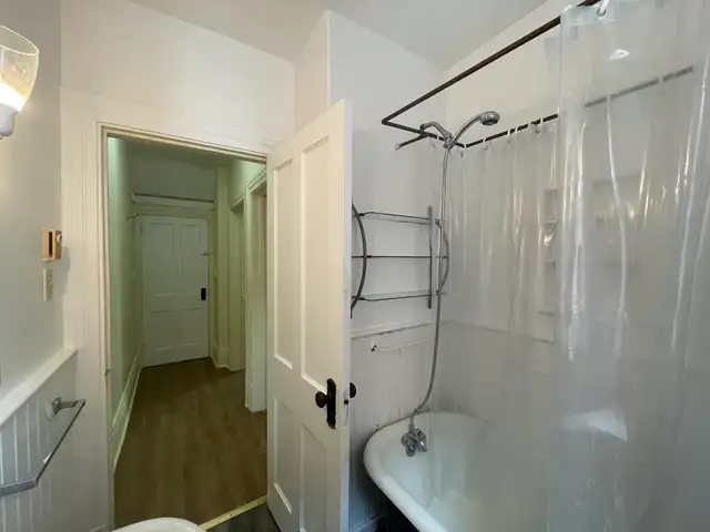 2 bed apt close to groceries, restaurants & more- 2-593 Johnson in Long Term Rentals in Kingston - Image 9