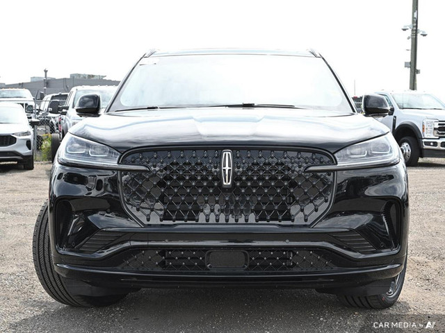 2025 Lincoln Aviator Reserve in Cars & Trucks in Edmonton - Image 2