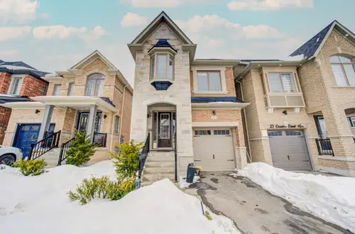 Gorgeous, bright detached home located in the highly sought-after Williamsburg community. Ideally si...
