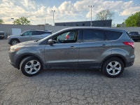 Experience the perfect blend of versatility and efficiency with the 2014 Ford Escape SE, designed fo... (image 7)