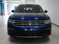 * ACCIDENT FREE * ONE OWNER * BLIND SPOT MONITOR * LANE DEPARTURE WARNING * PANORAMIC SUNROOF * NAVI... (image 1)