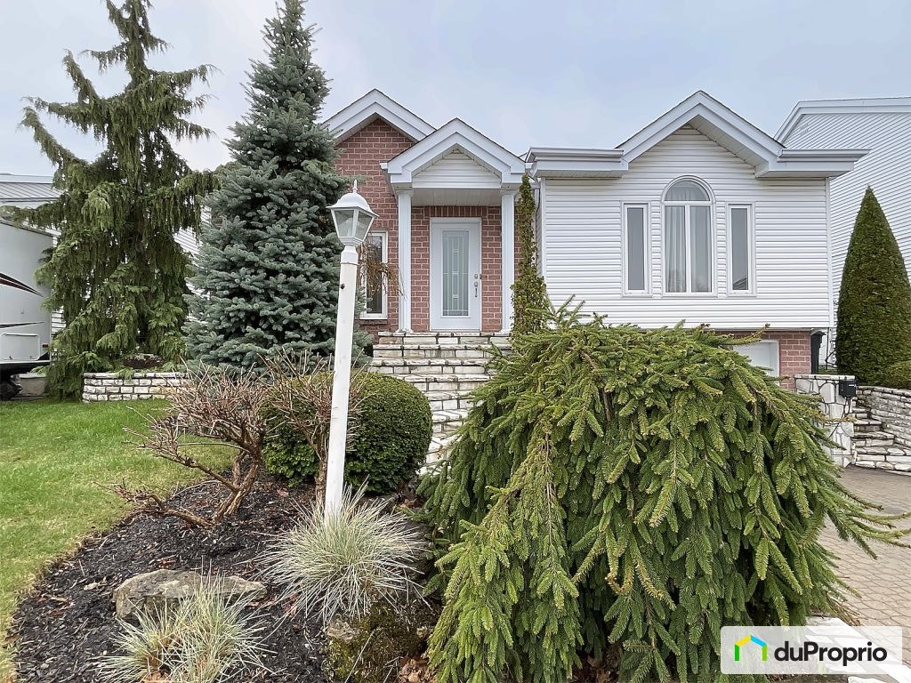$749,900 - Bungalow for sale in Ste-Julie — photo 2