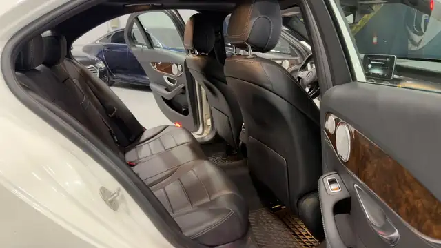 2015 Mercedes-Benz C-Class C300, Accident Free, Amg Pkg, Sunroof in Cars & Trucks in Oakville / Halton Region - Image 15