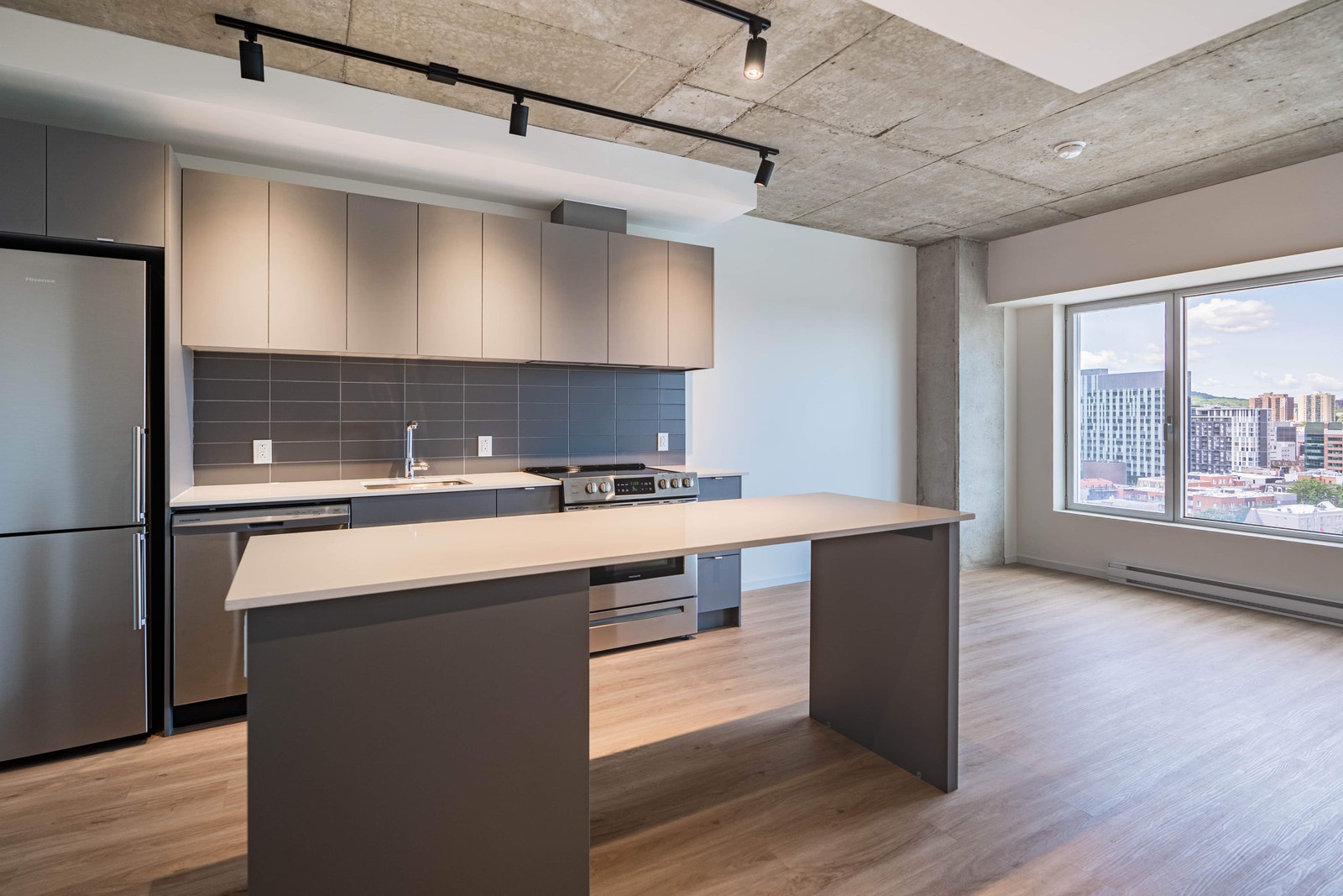 530 Rue Saint-Hubert — photo 1